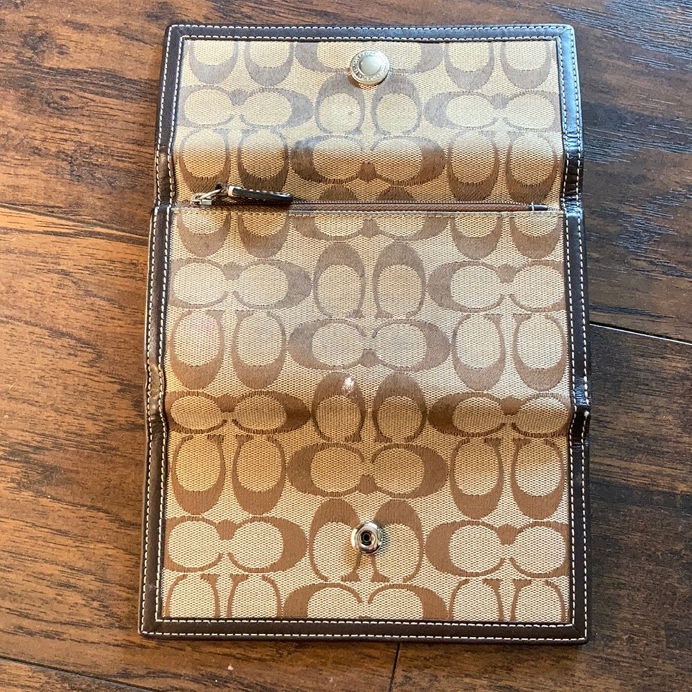 Coach Tan Logo Wallet - Picture 6 of 9